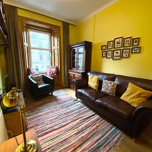 Charming 1 Bedroom Edinburgh